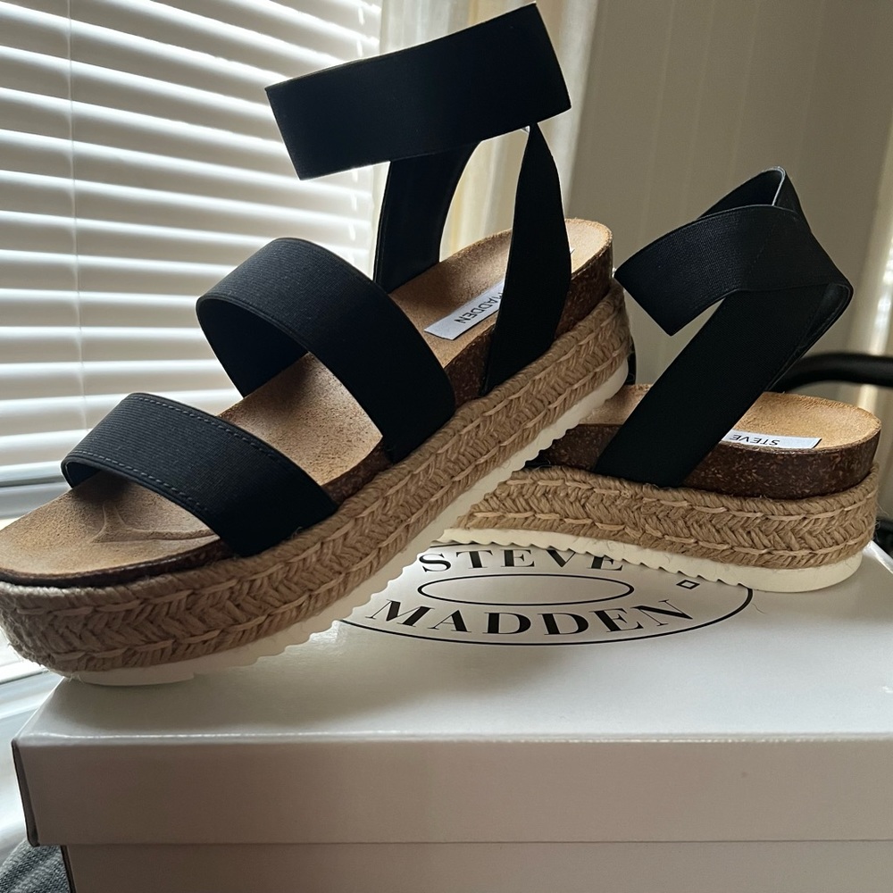 Steve Madden Kimmie Sandals Size 8